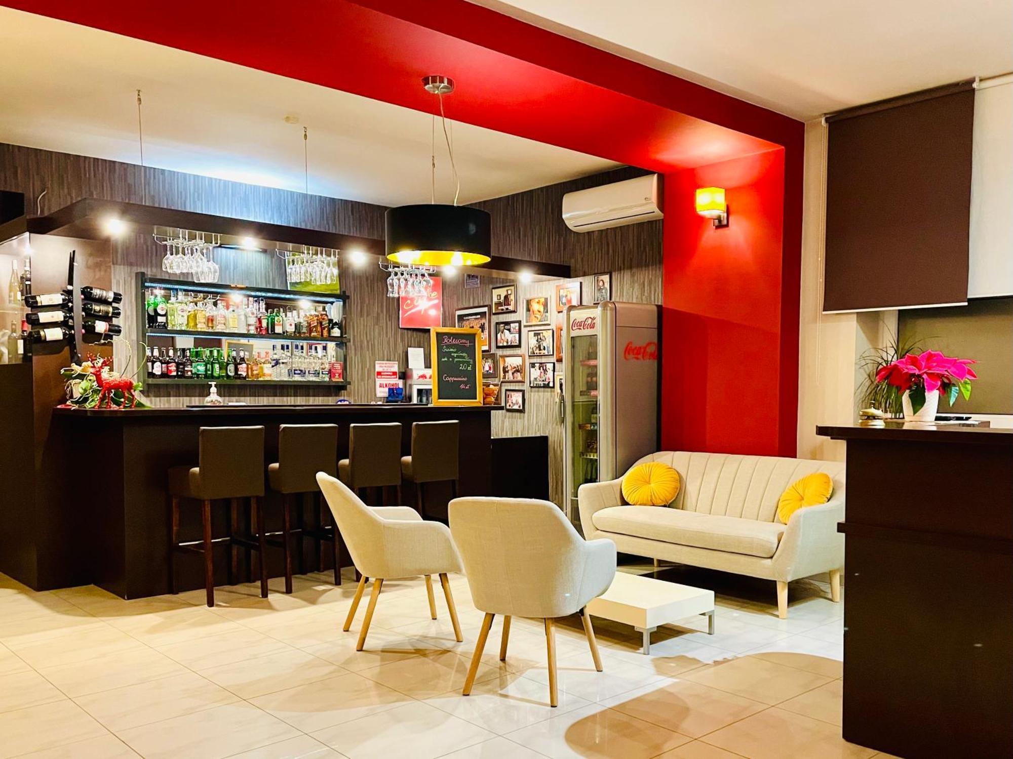 Hotel Seven 7 กาลิช ภายนอก รูปภาพ