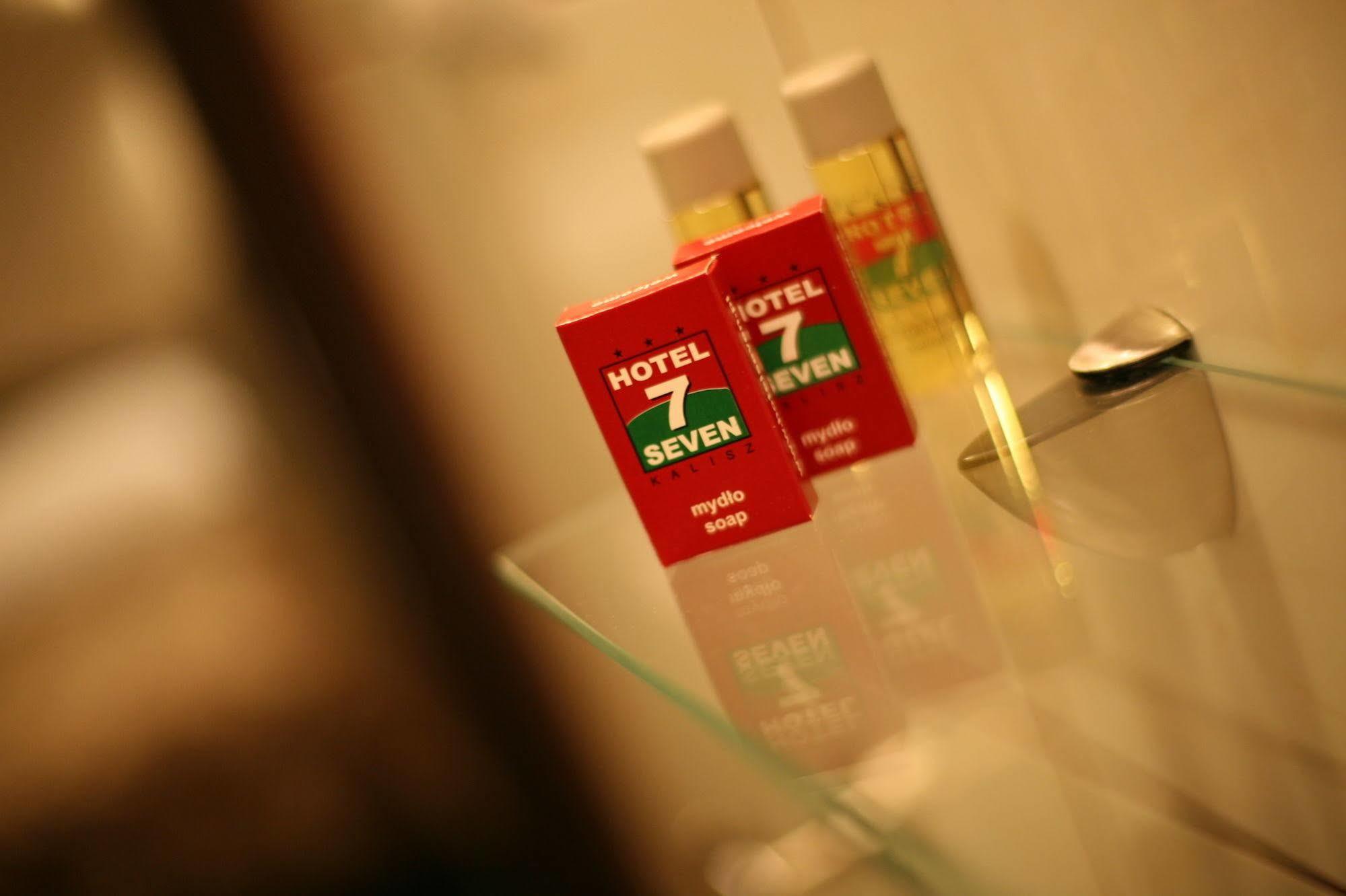 Hotel Seven 7 กาลิช ภายนอก รูปภาพ