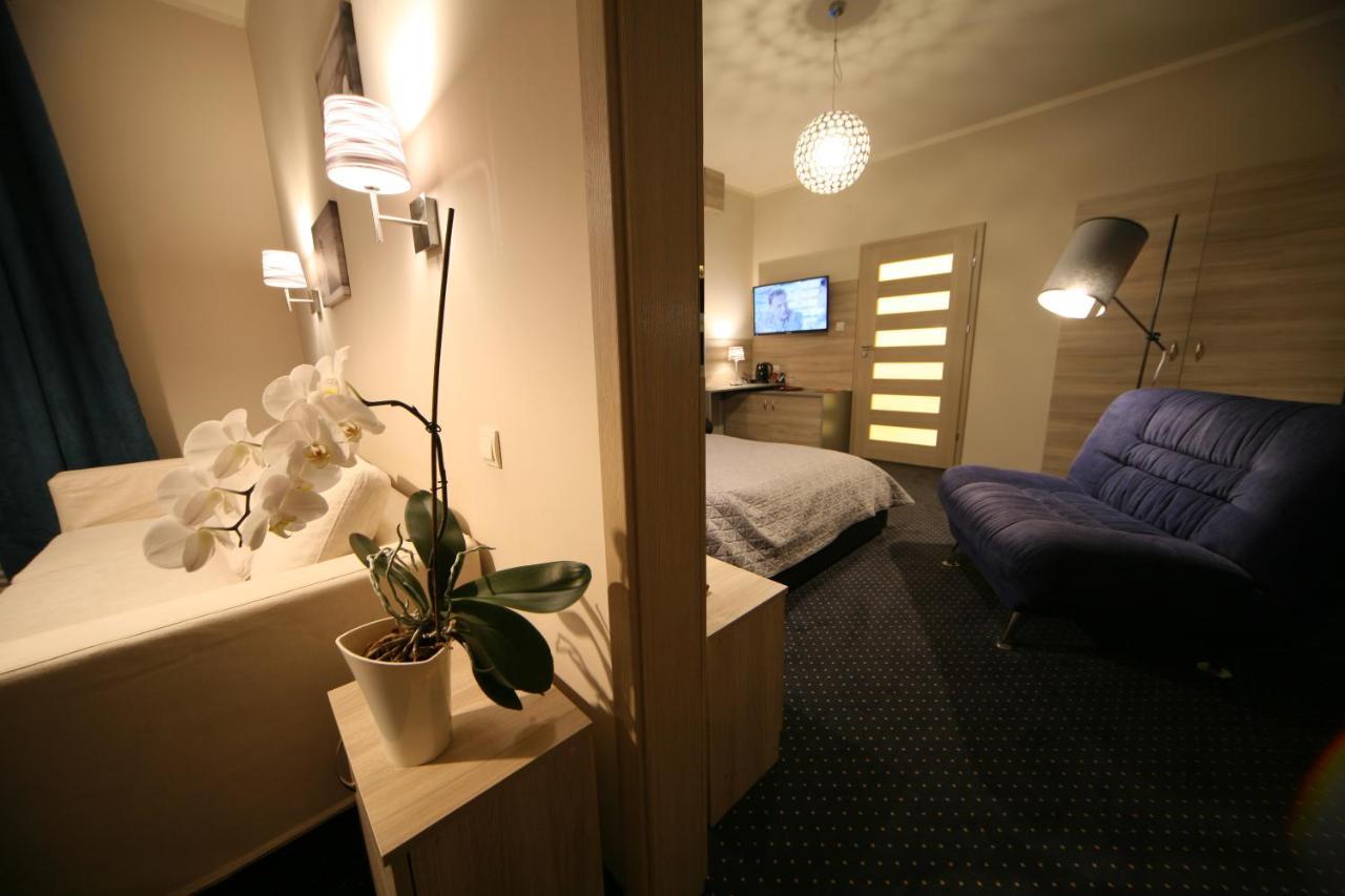 Hotel Seven 7 กาลิช ภายนอก รูปภาพ