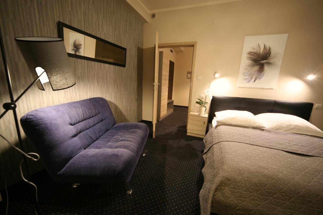 Hotel Seven 7 กาลิช ภายนอก รูปภาพ