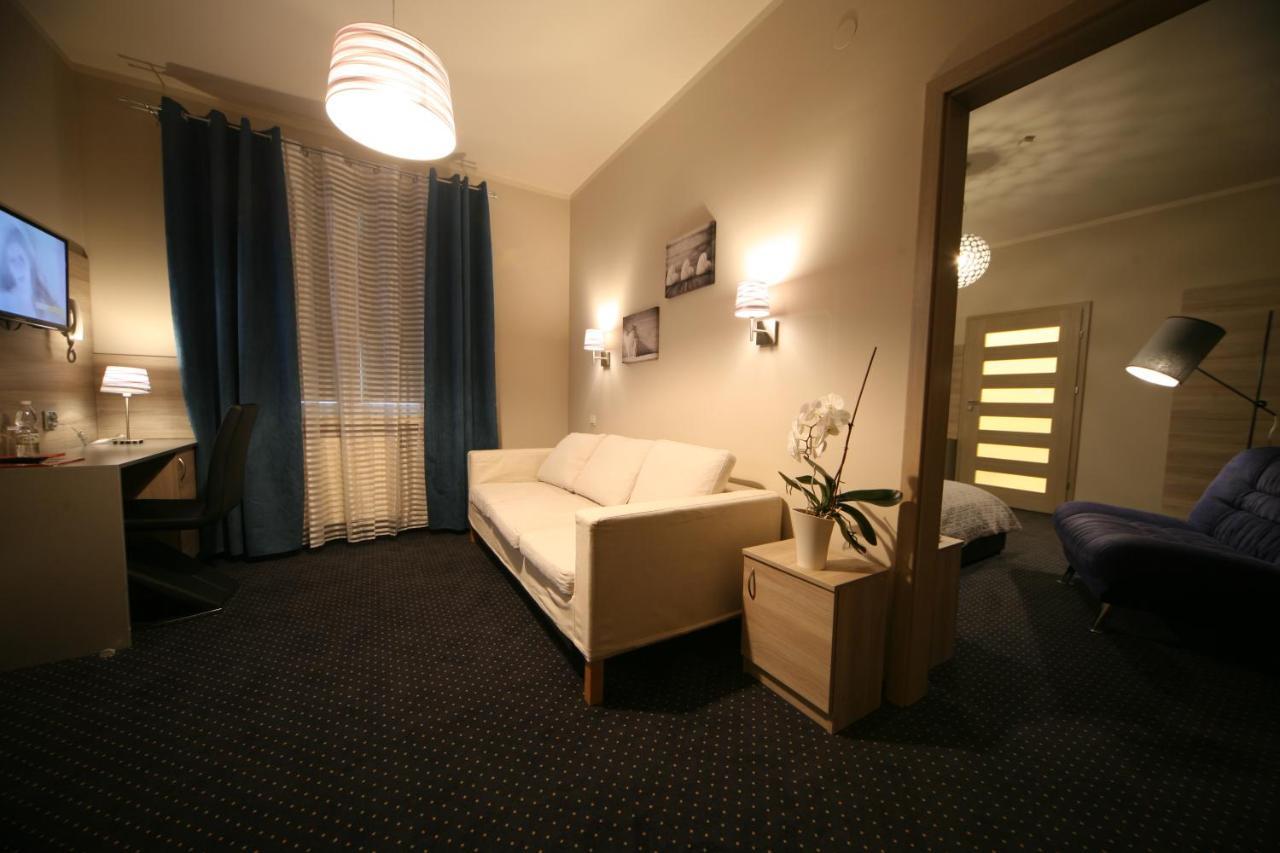 Hotel Seven 7 กาลิช ภายนอก รูปภาพ