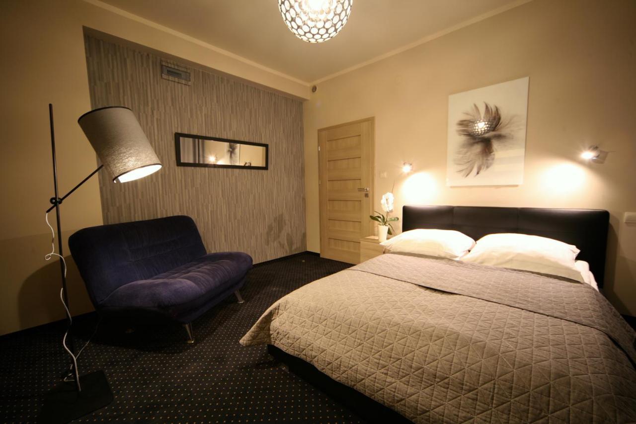 Hotel Seven 7 กาลิช ภายนอก รูปภาพ